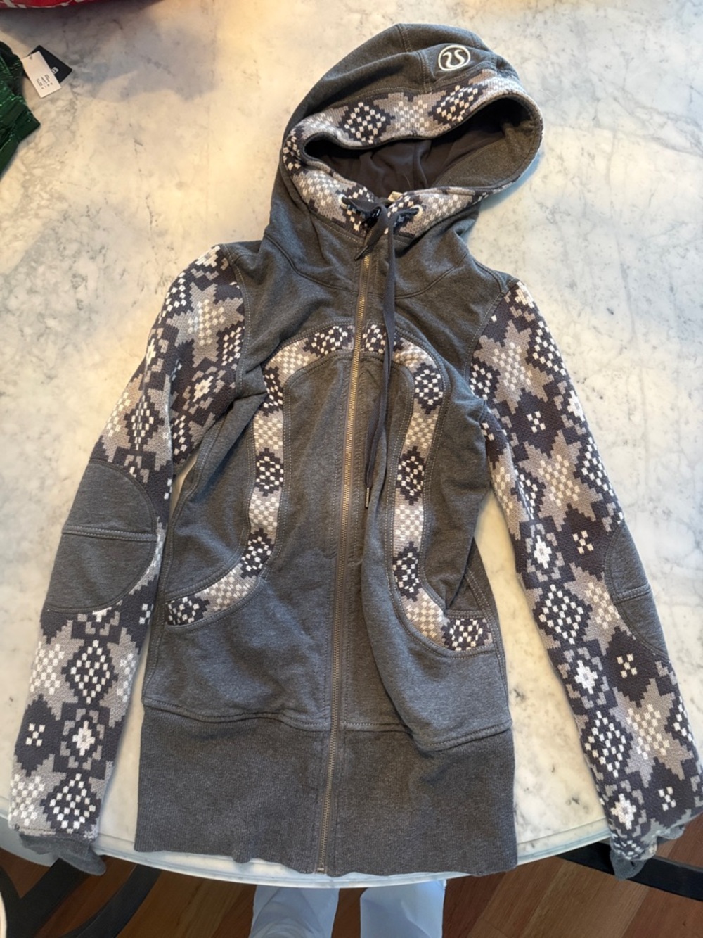 Vintage Lululemon Gray Patterned Zip-Up Hoodie